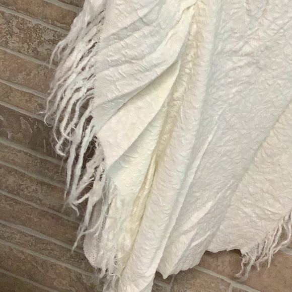 Free People NEW - Sz S - Treat Me Tender - Tank Top Ivory - Flowy - unique - Picture 7 of 9